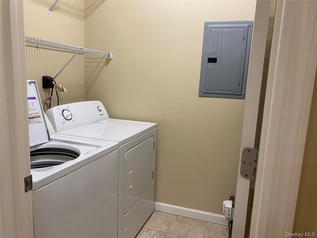 11 Nicole Court, Copiague, NY 11726