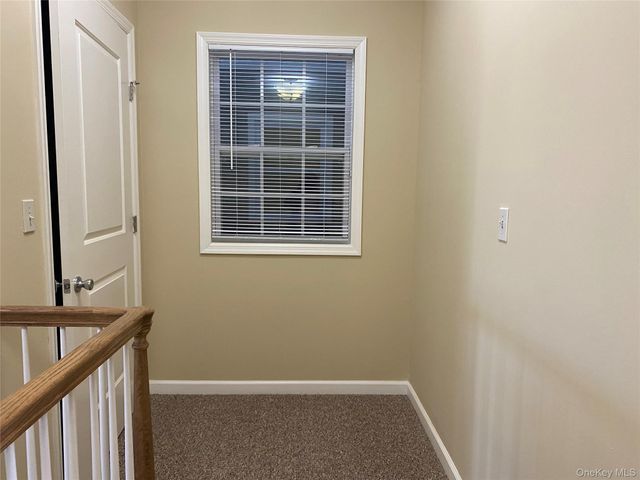 11 Nicole Court, Copiague, NY 11726