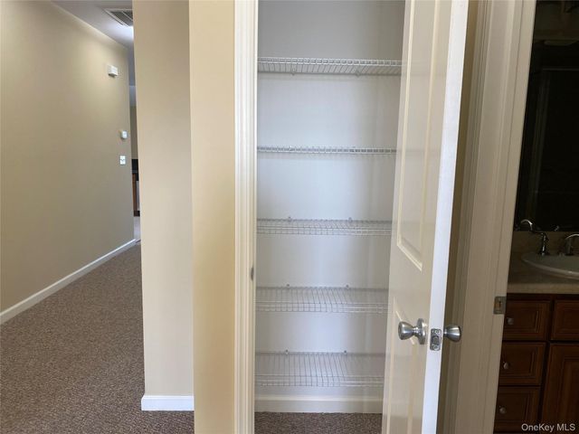 11 Nicole Court, Copiague, NY 11726