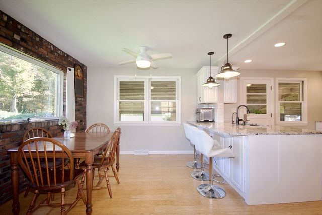 2 Barton St, Granby, MA 01033