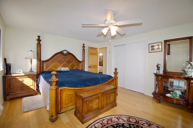 2 Barton St, Granby, MA 01033