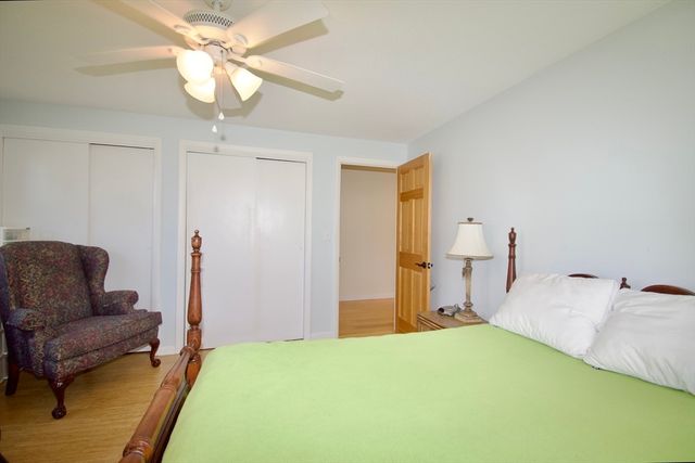 2 Barton St, Granby, MA 01033