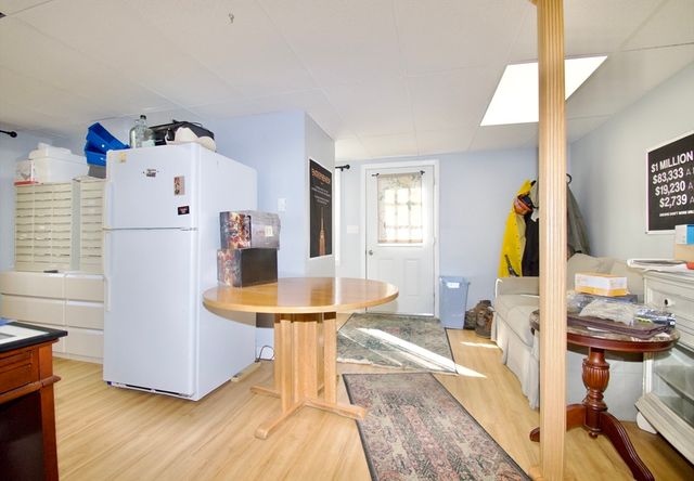 2 Barton St, Granby, MA 01033
