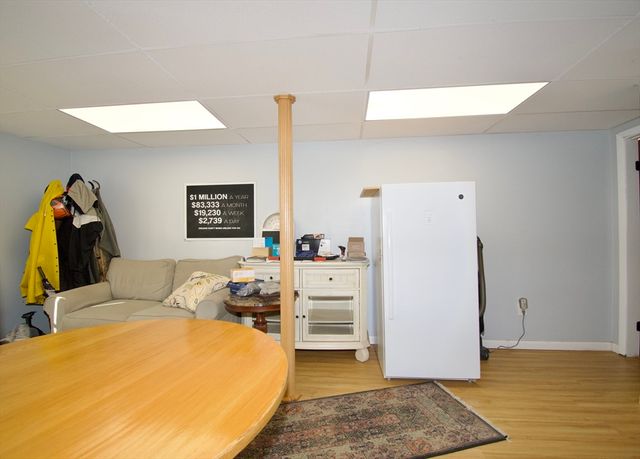 2 Barton St, Granby, MA 01033