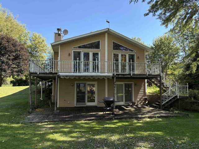 3956 COUNTY RD G, Oshkosh, WI 54904