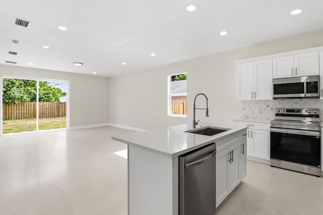 4377 MARILYN Drive, Lake Worth, FL 33461