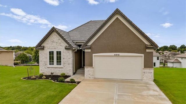 4012 NE Chapel Ridge Place, Lee's Summit, MO 64064