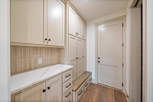 4012 NE Chapel Ridge Place, Lee's Summit, MO 64064