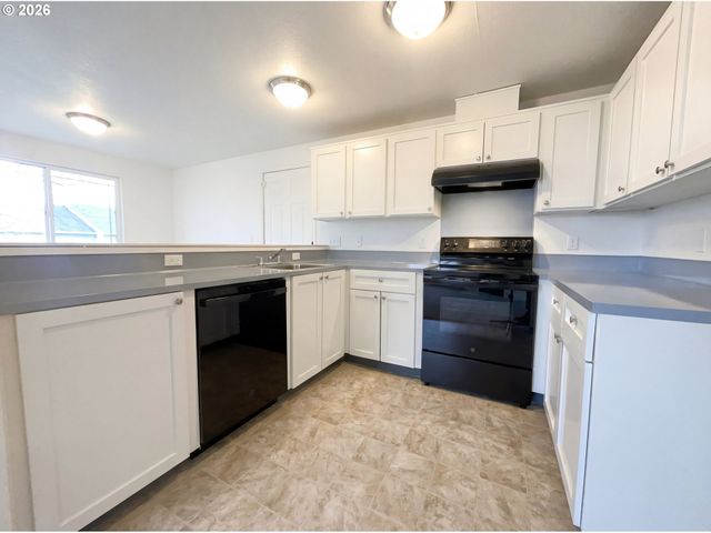 1108 Ne TAMERA Ln, Portland, OR 97220