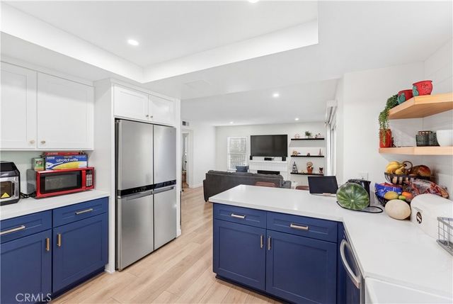 2004 Cumberland, West Covina, CA 91792