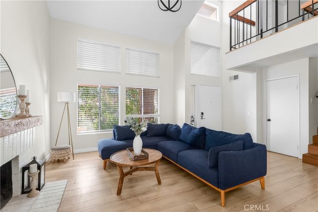 2004 Cumberland, West Covina, CA 91792
