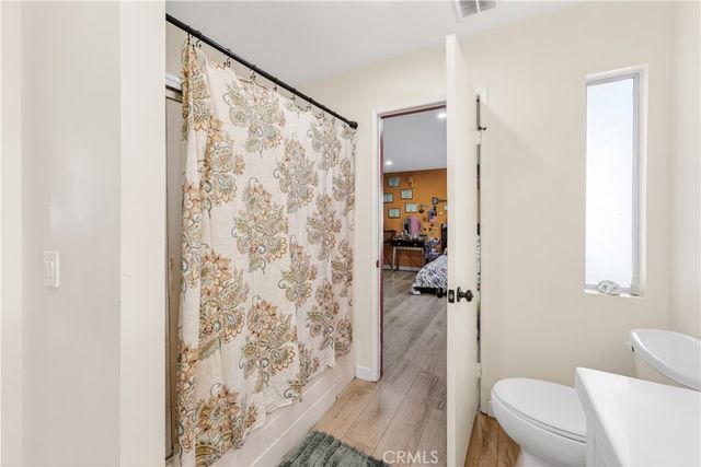 2004 Cumberland, West Covina, CA 91792