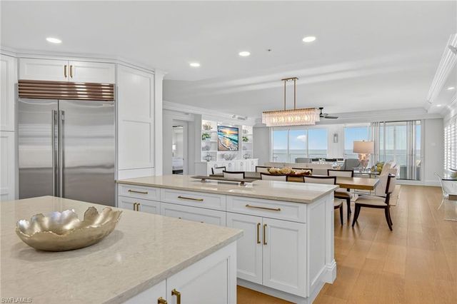 2549 W Gulf DR # 206, Sanibel, FL 33957