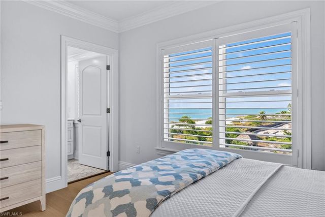 2549 W Gulf DR # 206, Sanibel, FL 33957