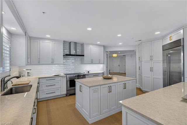 2549 W Gulf DR # 206, Sanibel, FL 33957