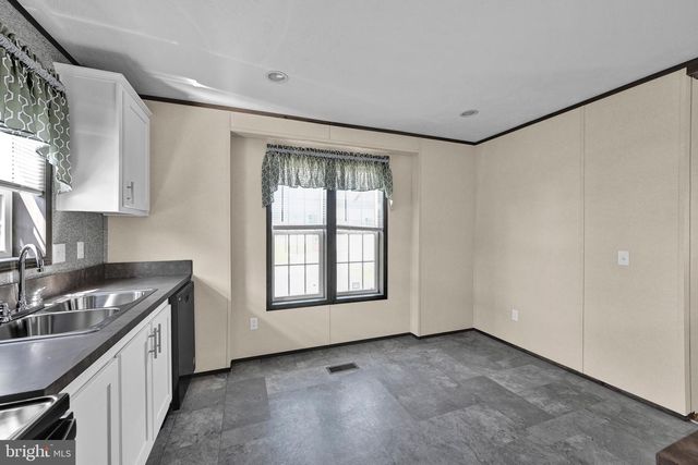 2110 SCULL ST, Lebanon, PA 17046