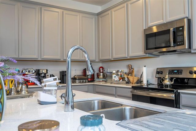 8166 MOSAIC LANE, Winter Garden, FL 34787