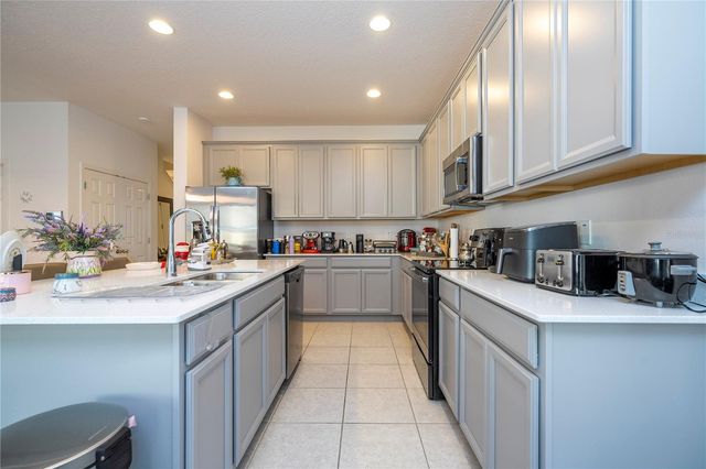 8166 MOSAIC LANE, Winter Garden, FL 34787