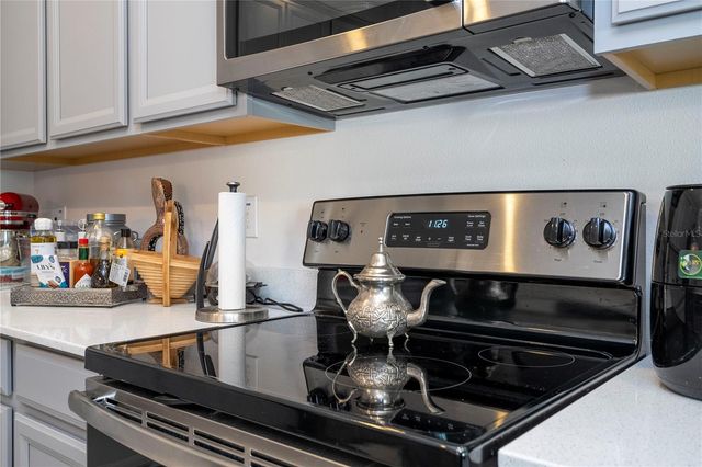 8166 MOSAIC LANE, Winter Garden, FL 34787