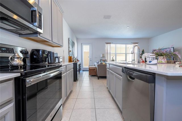 8166 MOSAIC LANE, Winter Garden, FL 34787