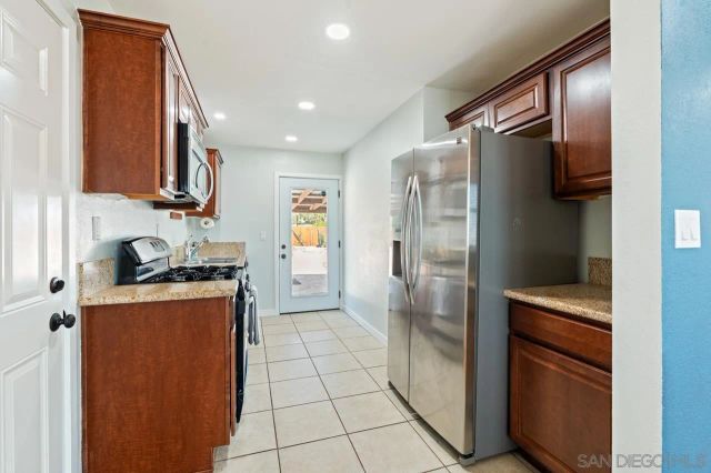 3675 Nassau Drive, San Diego, CA 92115