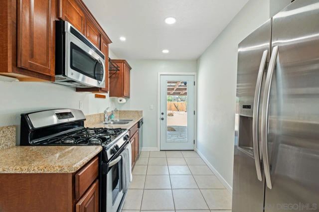 3675 Nassau Drive, San Diego, CA 92115