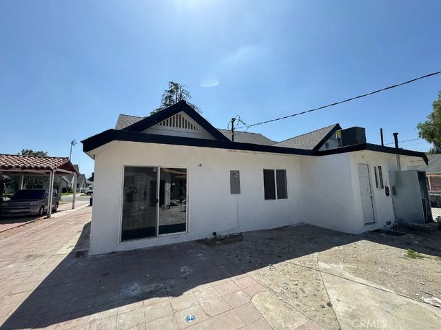 1161 N La Cadena, Colton, CA 92324