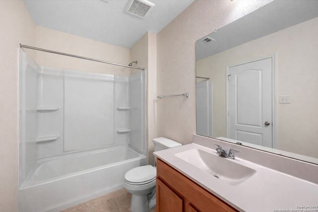 8266 Phantom, San Antonio, TX 78253