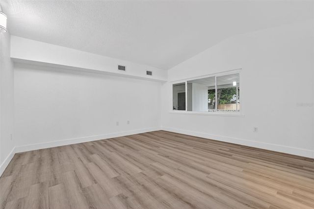 695 SUNSET DR, Tarpon Springs, FL 34689