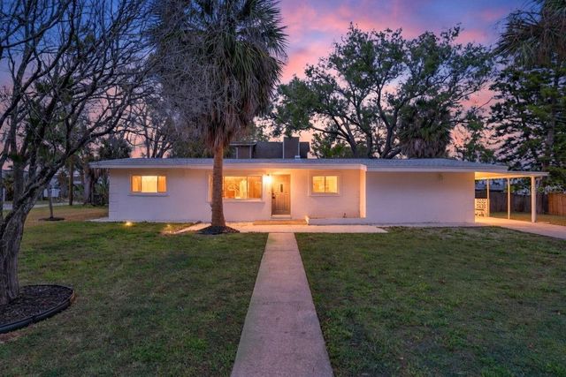 695 SUNSET DR, Tarpon Springs, FL 34689