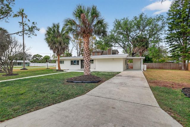 695 SUNSET DR, Tarpon Springs, FL 34689