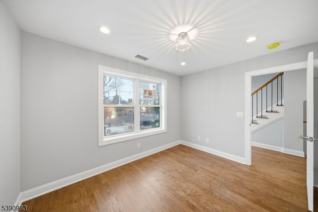 10 Buena Rd, Parsippany-troy Hills Twp., NJ 07054