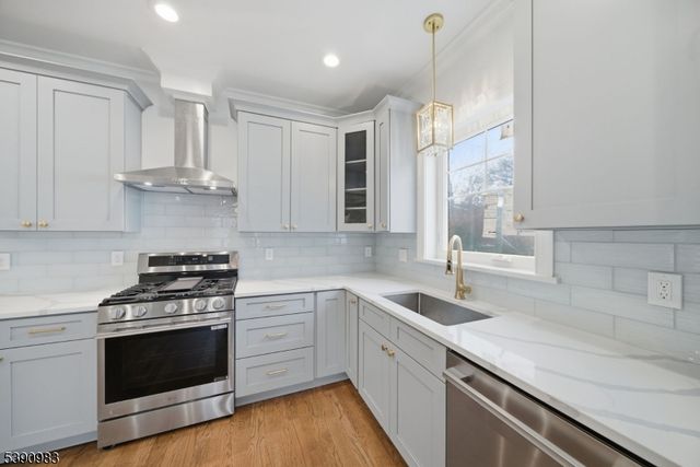 10 Buena Rd, Parsippany-troy Hills Twp., NJ 07054