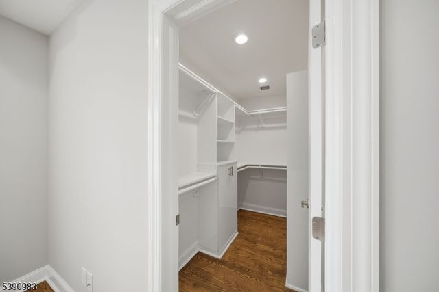 10 Buena Rd, Parsippany-troy Hills Twp., NJ 07054