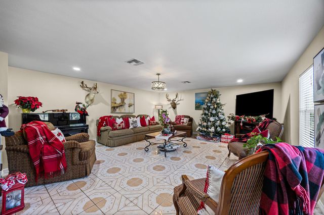 305 Whitesands TRL, Dale, TX 78616