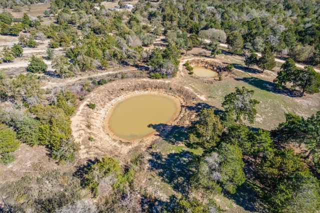 305 Whitesands TRL, Dale, TX 78616