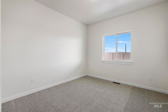 2014 Regan St, Jerome, ID 83338