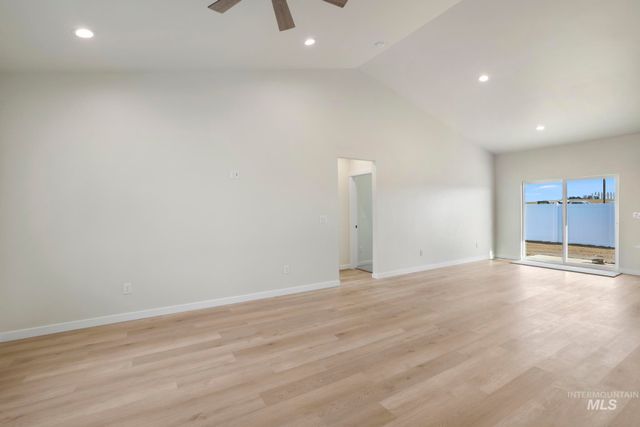 2014 Regan St, Jerome, ID 83338