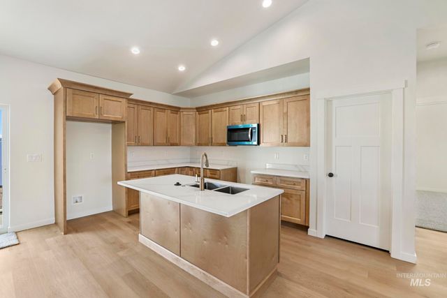 2014 Regan St, Jerome, ID 83338