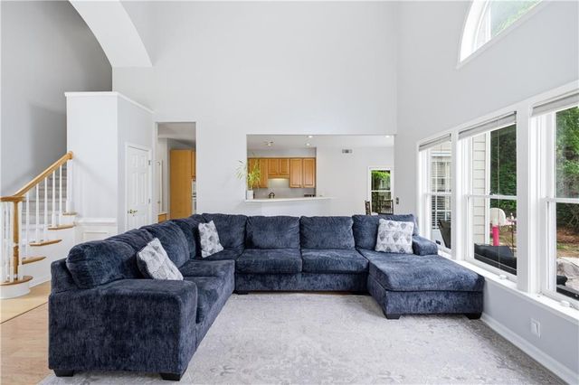 3335 Hidden Trail Road SE, Smyrna, GA 30082