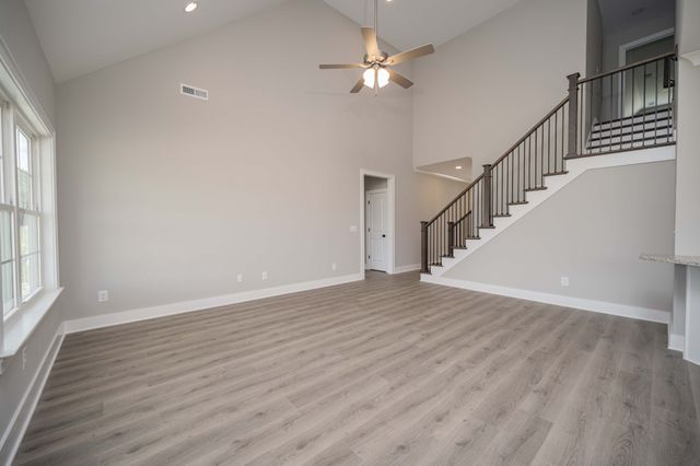 10111 Forkhorn Ln, Bell Buckle, TN 37020