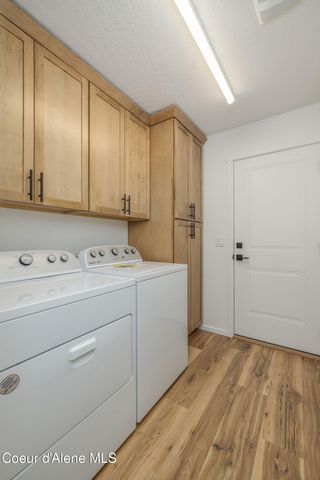 2715 W BROADMOORE DR, Hayden, ID 83835