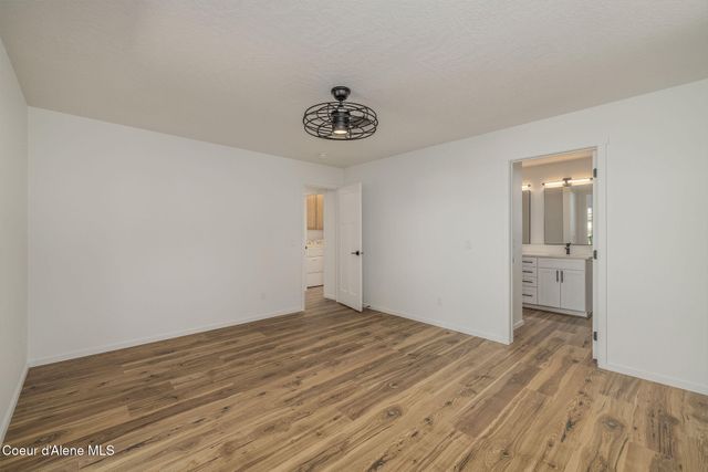 2715 W BROADMOORE DR, Hayden, ID 83835