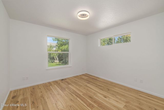 2715 W BROADMOORE DR, Hayden, ID 83835