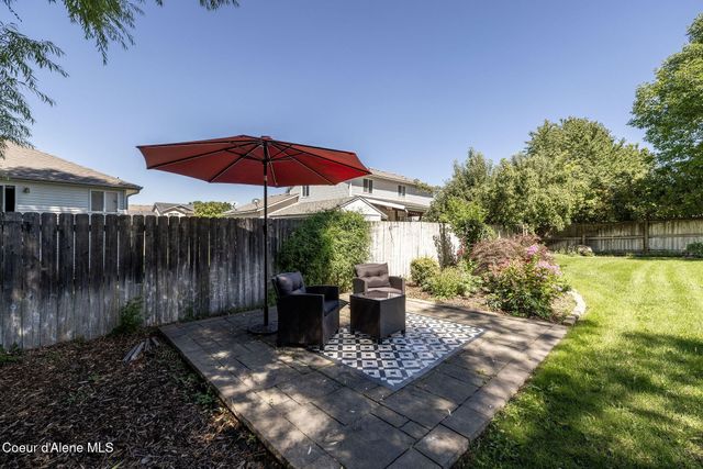 2715 W BROADMOORE DR, Hayden, ID 83835