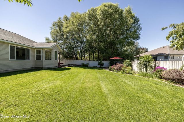 2715 W BROADMOORE DR, Hayden, ID 83835