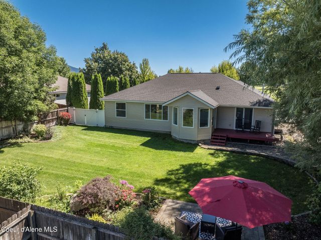 2715 W BROADMOORE DR, Hayden, ID 83835