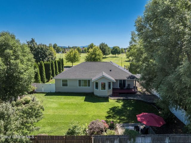 2715 W BROADMOORE DR, Hayden, ID 83835