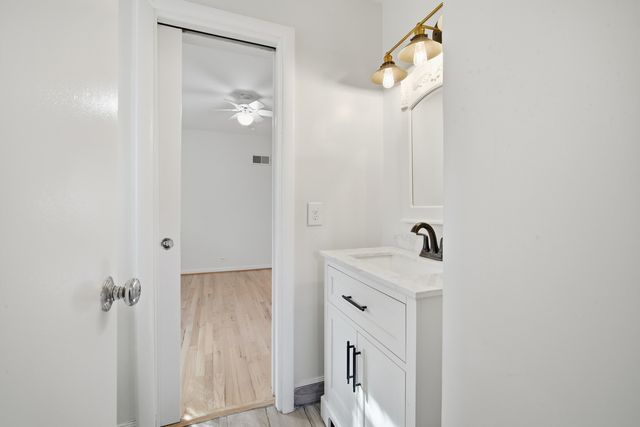 1700 Marguerite Street, Park Ridge, IL 60068