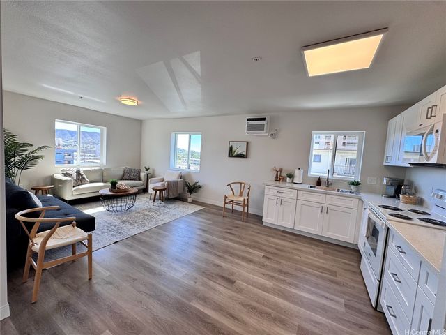 746 Makaleka Avenue 501, Honolulu, HI 96816